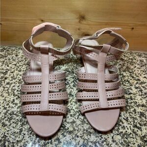The‎ Childrens Place Girls Gladiator Sandals Pink Size 4 Block Heel Perforated
